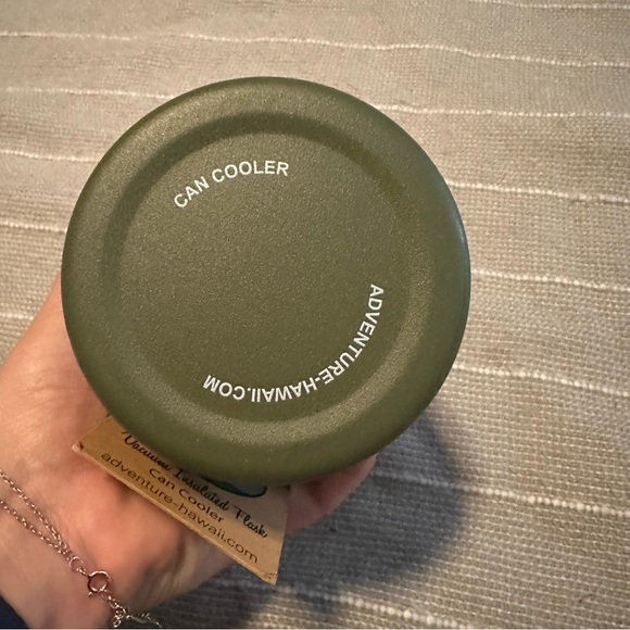 NWT North Shore Oahu Insulated Can Cooler - Picture 3 of 8